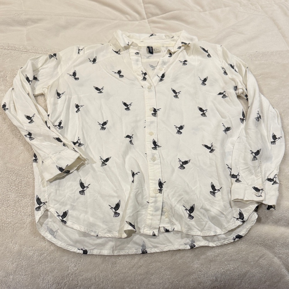 H&M White Button-Down Shirt with Black Bird Print - Womens